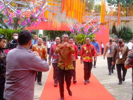 Pj Gubernur Heru Budi hadir diperayaan Imlek 2023 di Lapangan Banteng, Jakarta Pusat, Minggu (29/1/2023). foto beritajakarta.